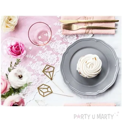 bieznik koronkowy luxe zlamana biel 0 45 x 9 m