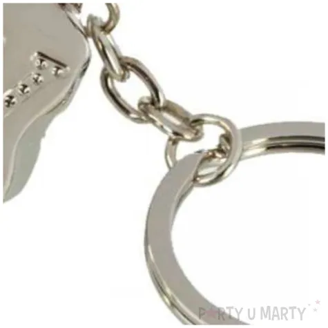 brelok polowka serca literka w ootb