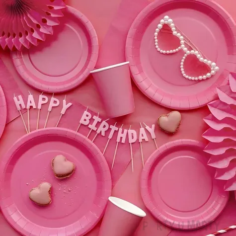 dekoracja jednorazowa zastawa stolowa talerzyki papierowe monokolor rozowe ciemne 18 cm x6