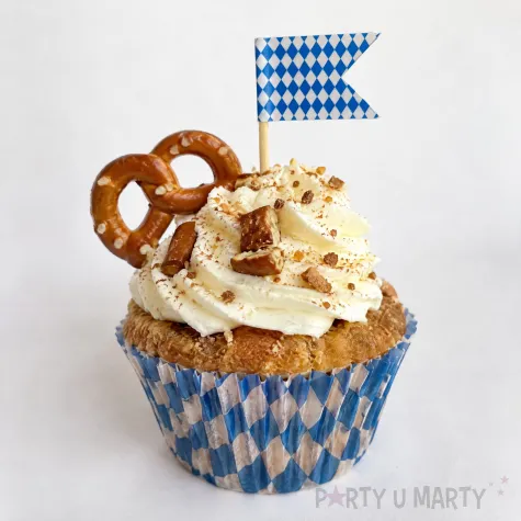 dekoracja na muffinki kielbaski ciasto pikery oktoberfest flagi w kratke niebieskie 6 szt
