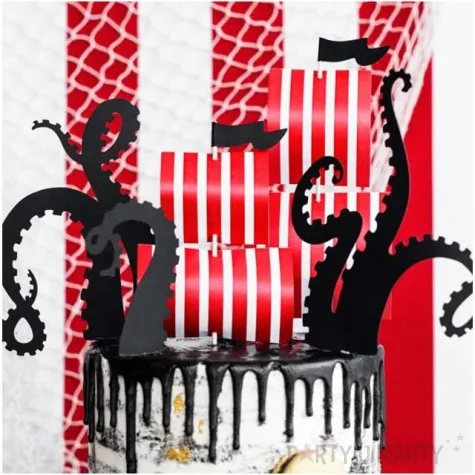 dekoracja na tort piraci mix partydeco 13 5 21 cm 5 szt