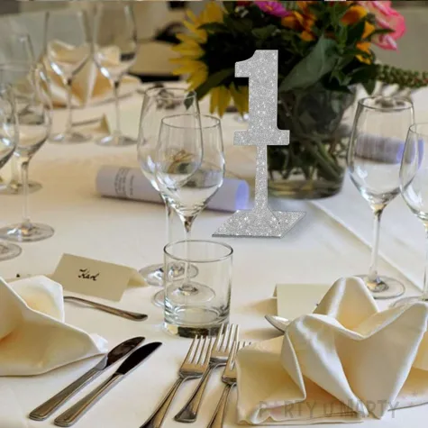 dekoracja numer na stol 6 srebrny brokat 19 cm