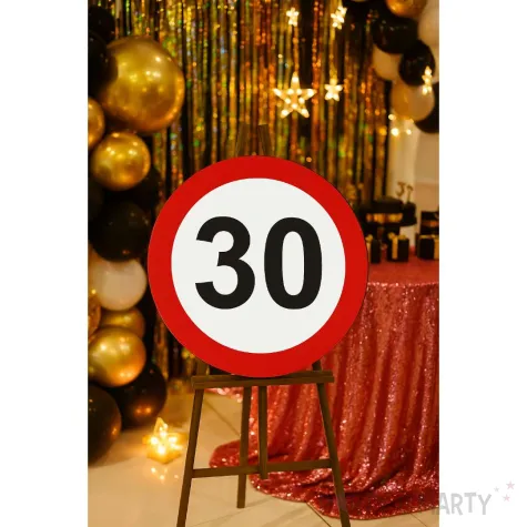 dekoracja sali na 30 urodziny tablica powitalna znak zakazu liczba 30 traffic birthday