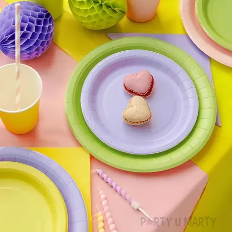 dekoracja stolu na urodziny serwetki papierowe monokolor zolte 33 cm 20 szt