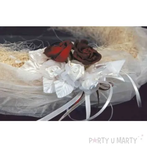 dekoracja wianek na samochod biel bordo