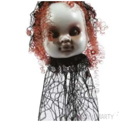 dekoracja wiszaca glowa lalki guirca