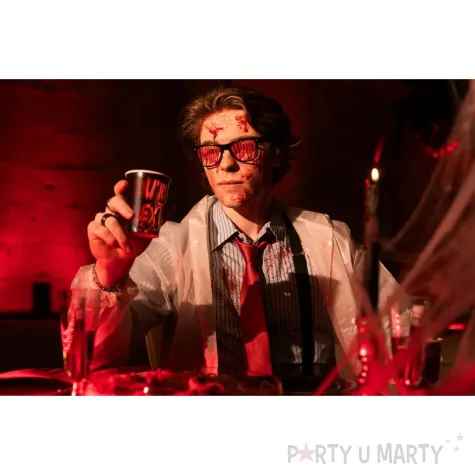 dodatek do stroju na halloween okulary slady krwi szalony naukowiec morderca krew