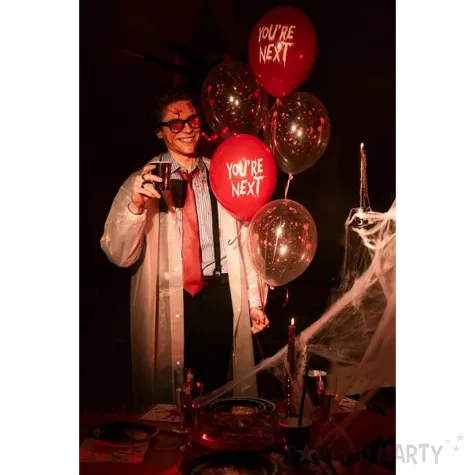dodatek do stroju na halloween okulary slady krwi szalony naukowiec morderca krew