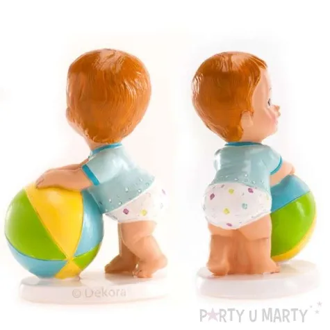 figurka na tort chlopiec z pilka dekora 10x7 cm