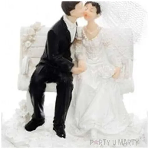 figurka na tort para mloda na lawce buziak 18 cm