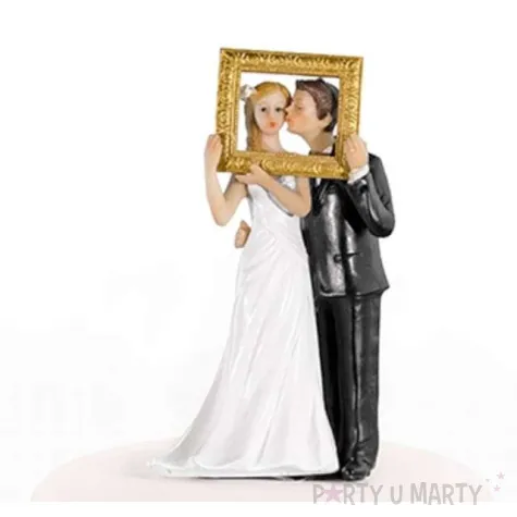 figurka para mloda w zlotej ramie 14 5 cm