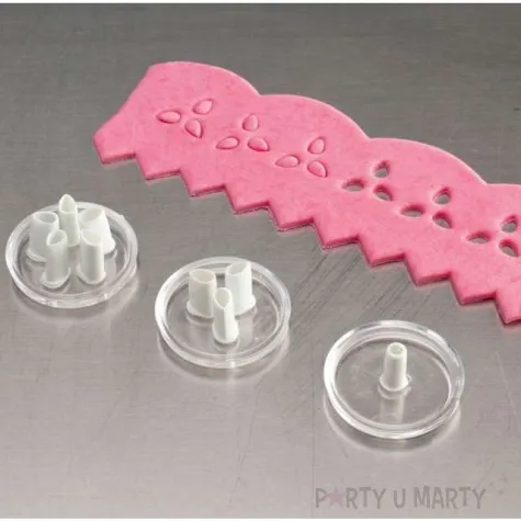 foremki do ciasteczek kwiatki platki biale dekora 3 szt