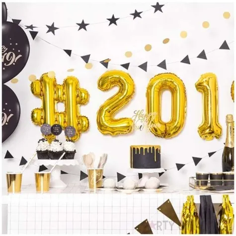 girlanda trojkaty czarne partydeco 180 cm