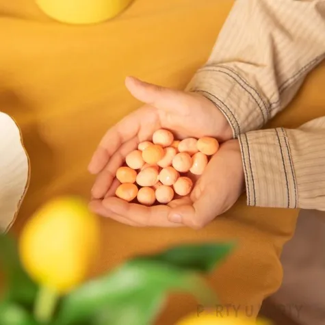 jajka styropianowe nakrapiane brzoskwiniowy partypal 2 5 cm 50 szt