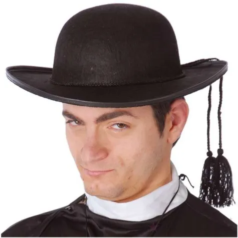 kapelusz ksiadz pastor guirca