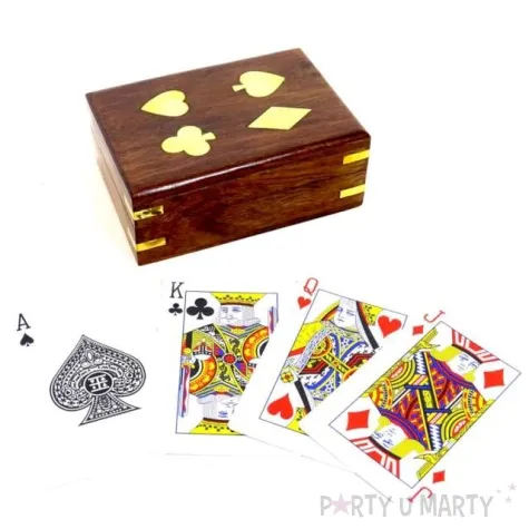karty do gry drewniane pudelko i talia kart kemis
