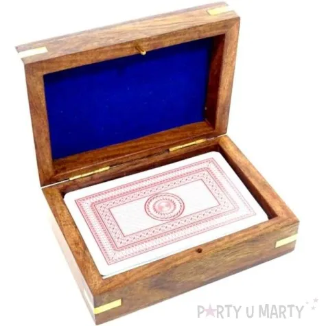 karty do gry drewniane pudelko i talia kart kemis