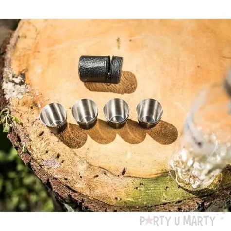 kieliszki do wodki czarny trunek z etui gadgetmaster 4 szt