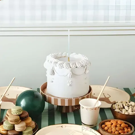 kubeczki papierowe jednorazowe konie strzemiona jazda konna jezdziectwo bezowe 220 ml