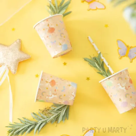 kubeczki papierowe ksiezniczki i jednorozce wiosenna aura partypal 220 ml 6 szt