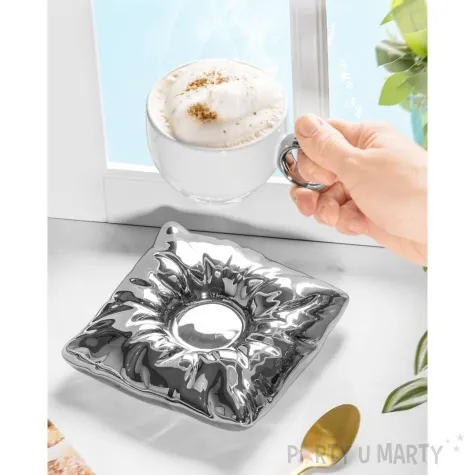 kubek filizanka z poduszka srebrno bialy gadgetmaster 250 ml