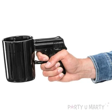 kubek pistolet czarny 500 ml gm