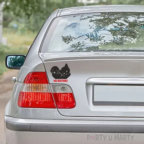 naklejka samochodowa nie krzywdz zwierzat 13 x 12 cm czerwono czarna
