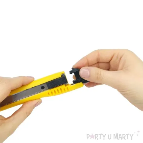 noz do tapet plastikowy zolty d rect 18 mm