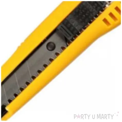 noz do tapet plastikowy zolty titanum 18mm