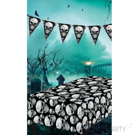 obrus foliowy czaszki halloween czarny bialy guirca 274 x 137 cm
