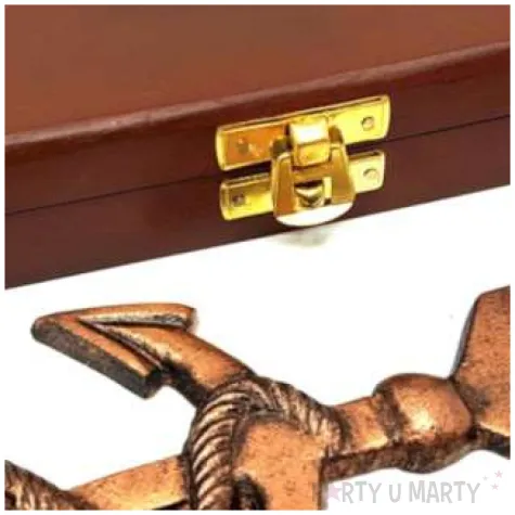 otwieracz kotwica w drewnianym pudelku zloty giftdeco