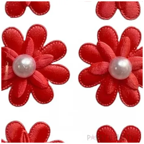 ozdoba materialowa kwiaty z krysztalkiem czerwony titanum 40 mm 6 szt