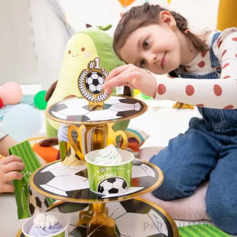 patera papierowa pilka nozna mix partypal 34 x 41 cm