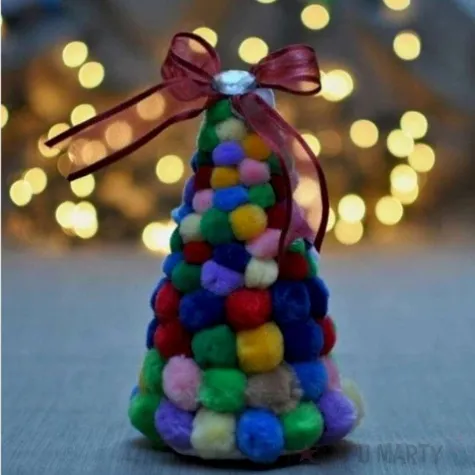 pompony dekoracyjne pluszowe kremowe godan 10 szt