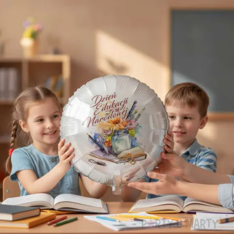 prezent dla nauczyciela na dzien edukacji narodowej balon foliowy kwiaty bialy 18 rnd