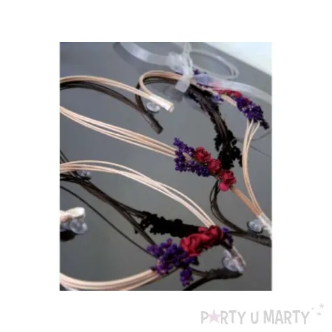 serca rattanowe z bordowymi bukiecikami 2 szt