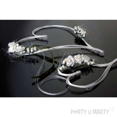 serca rattanowe z kremowymi bukiecikami 2 szt