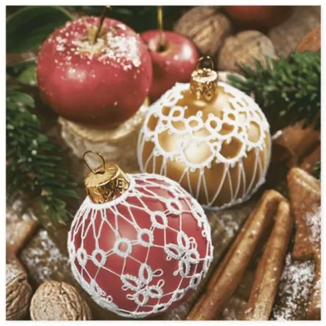 serwetki czerwone bombki z bialymi elementami maki 33 cm 20 szt