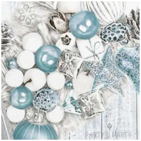 serwetki wieniec na tle drewna maki 33 cm 20 szt