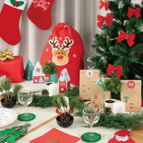 skarpeta na prezenty galazka czerwona 40 x 26 cm partypal