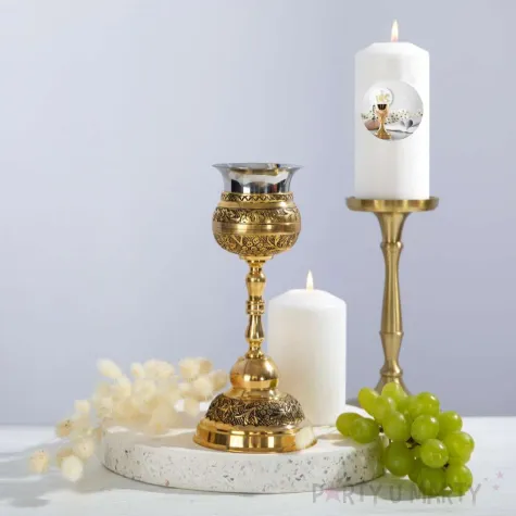 swieca pienkowa ozdoba na stol kielich z biblia dekoracja na komunie swieta 12 cm