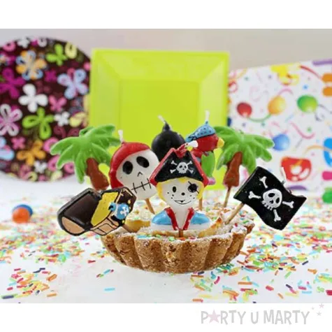 swieczki pikery piraci 8 szt