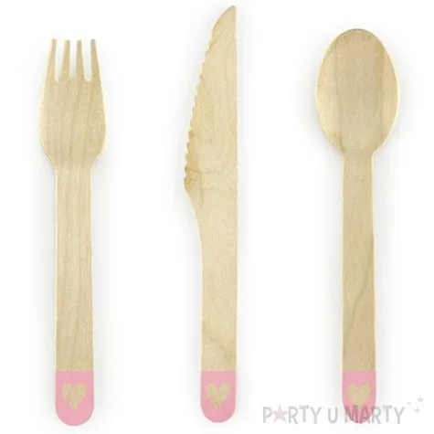 sztucce drewniane serca rozowe 16 cm 18 szt