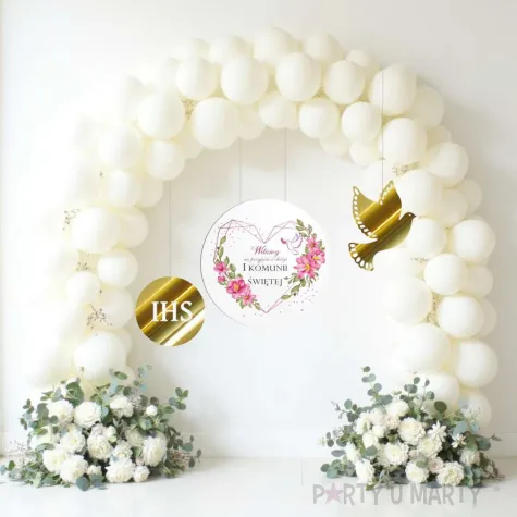 tablica powitalna i zawieszki rozowe serce zlote dekoracje na komunie girlanda 29 cm