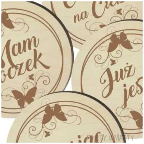 tabliczki do zdjec 12 miesiecy motylki drewno 80mm 15 szt