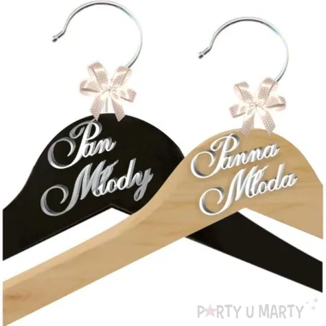 wieszaki slubne pan mlody i panna mloda srebrny bialy czarny drewno 2 szt