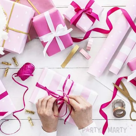 wstazka do balonow rafia rozowa ciemna partydeco 5 mm 10 m