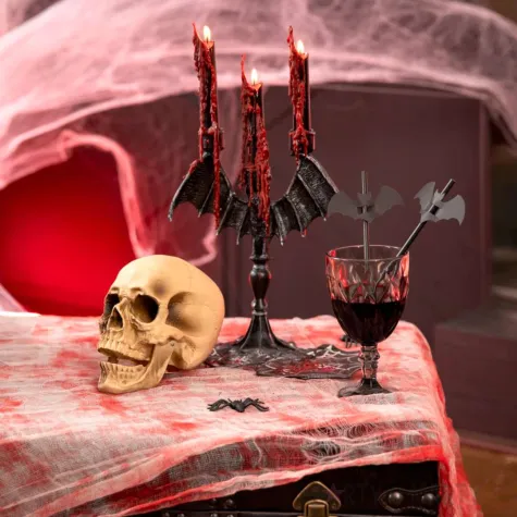 xx dekoracja halloween zakrwawiony obrus 210x300