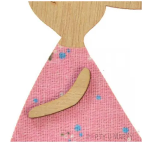 zawieszka drewniana zajaczek w rozowej sukience arpex 11cm