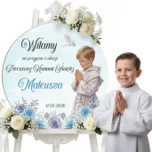 dekoracja na komunie drewniana tablica powitalna chlopiec w albie personalizacja 39 5 cm
